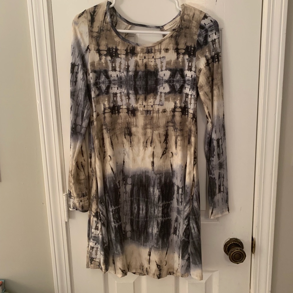 Women’s dress